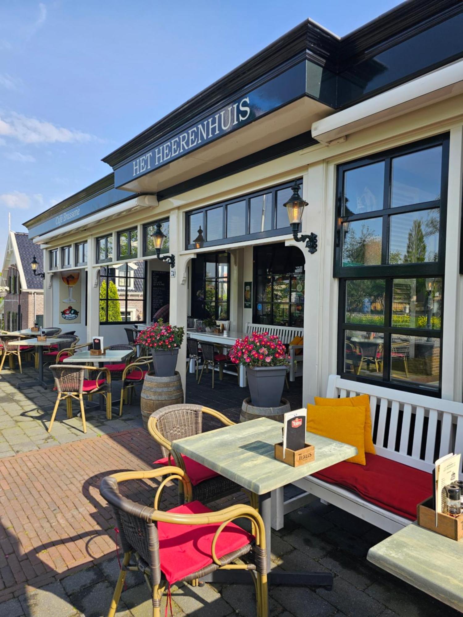 Cafe Brasserie Het Heerenhuis Het Kalf Exterior photo